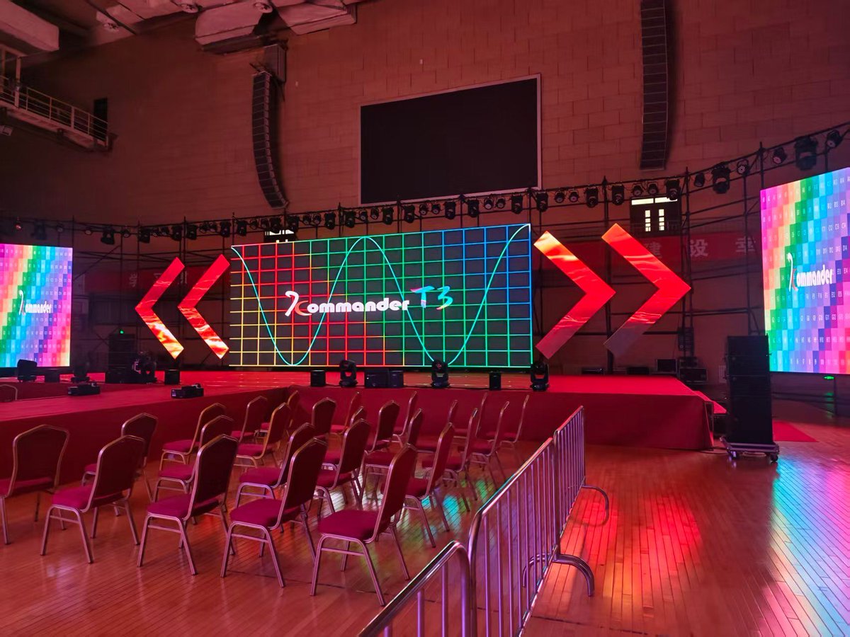 KommanderRaven's tweet image. 🥋 Kystar Kommander T3 brought the LED visuals to life at the 2025 Jining Yanzhou First International Traditional Martial Arts Invitational, China.
#Kystar #LED #controlsystem #Kommander #T3 #MediaServer #China #MartialArts