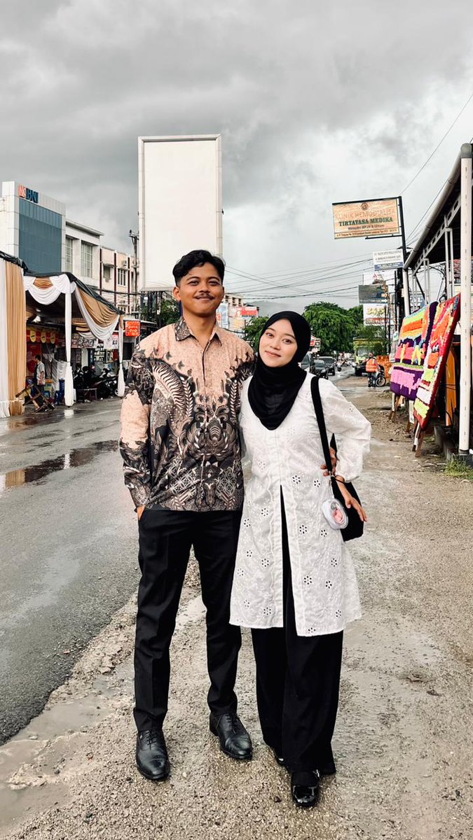 BossDarrlingg's tweet image. 🖤🤎🤍