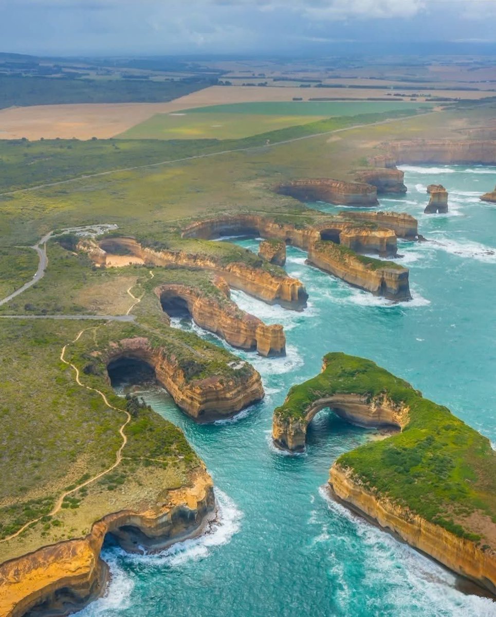 Melbourne_vic1's tweet photo. The Great Ocean Road is one of the most beautiful places ❤️
#Melbourne #Victoria #Australia https://t.co/qdfd1X9yUt