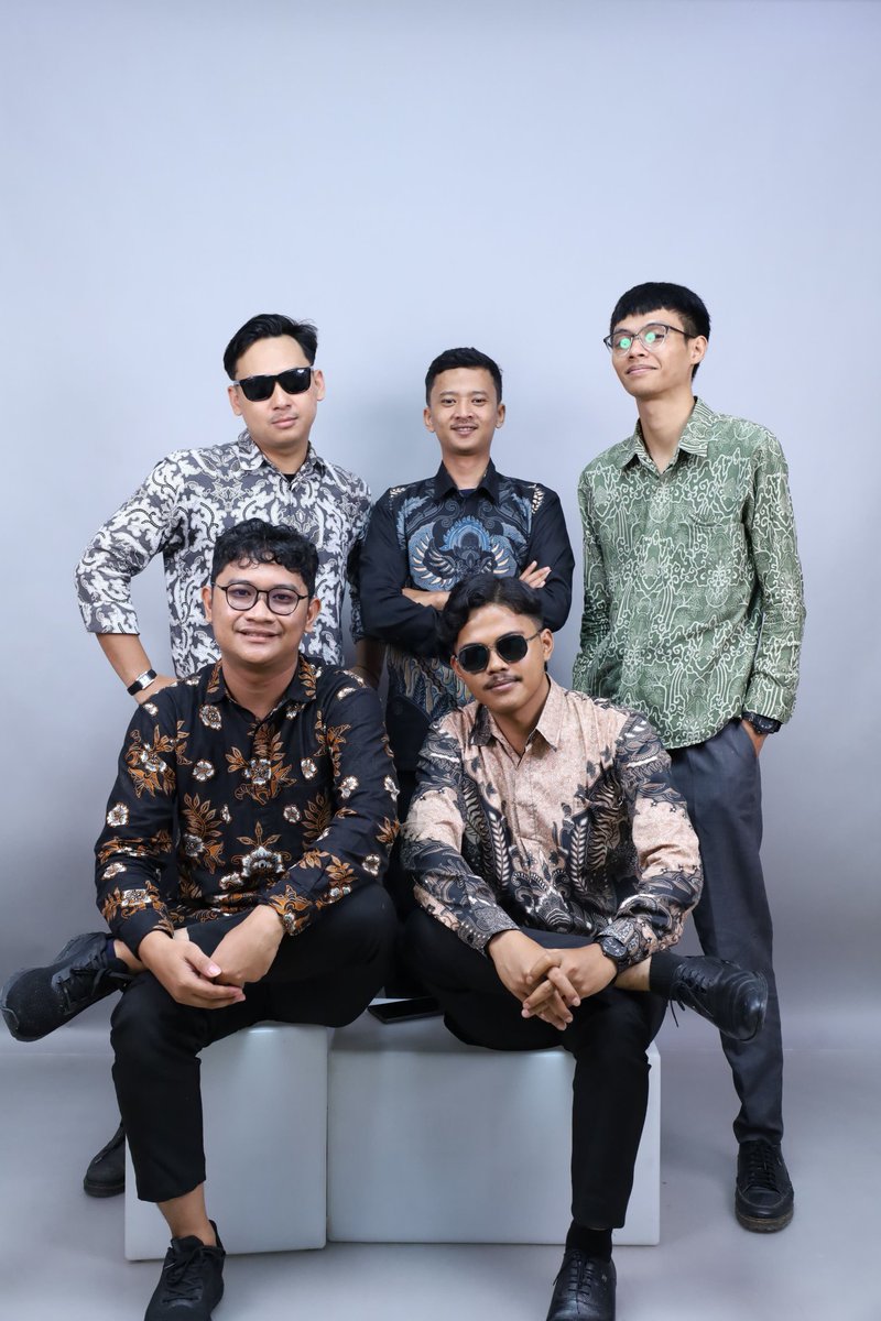 BossDarrlingg's tweet image. gokss