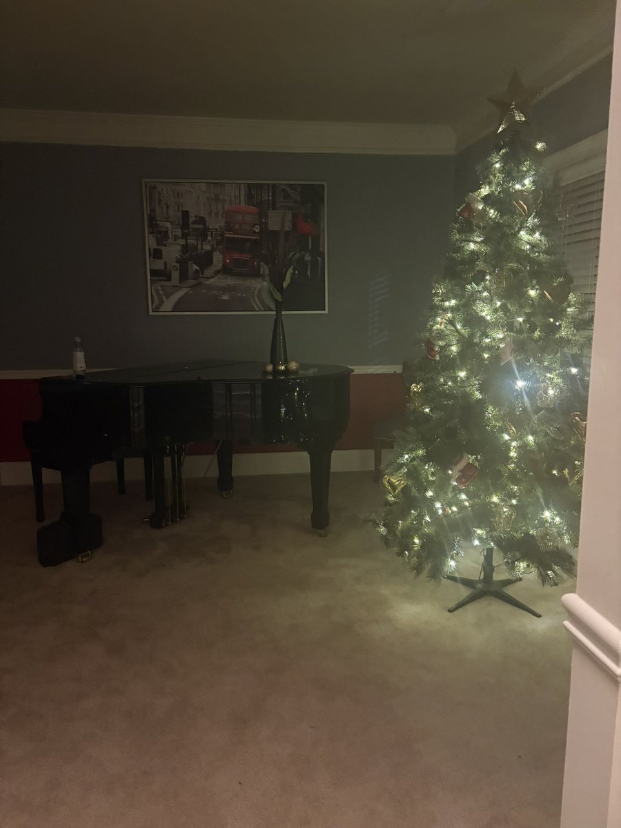 SpeakinFreedom's tweet image. Of course you know how we do it! 🫡👑🫶🏽💋 #RealOnly #TheAlignedSoul