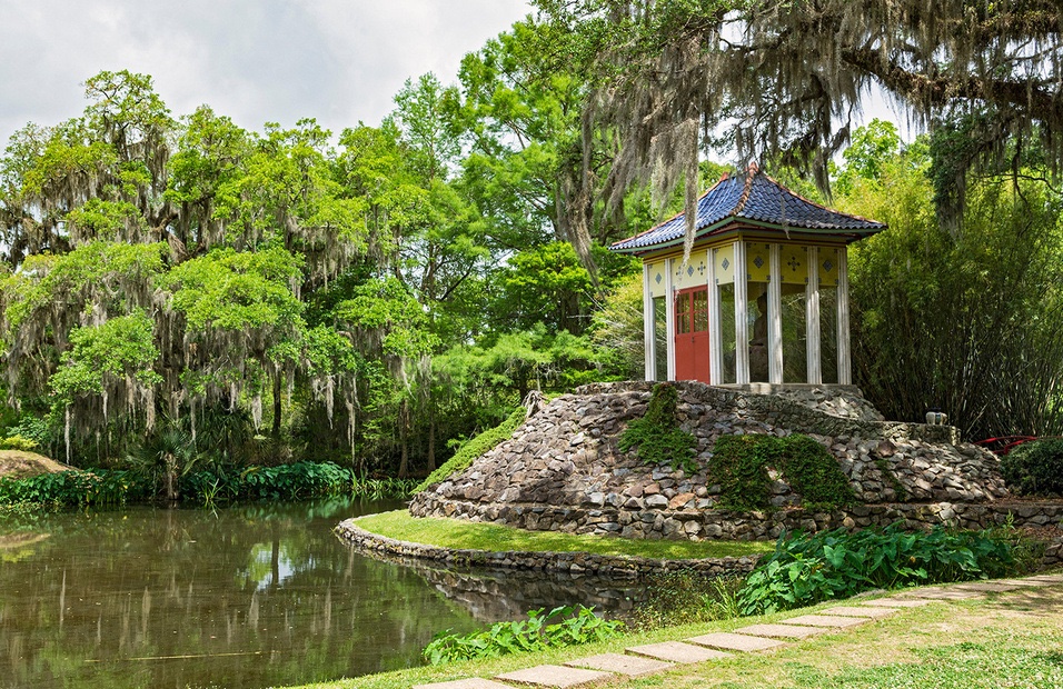 Tomorrow night at #LSU Science Café with <a href="/LSUHSS/">LSU College of Humanities & Social Sciences</a> researchers Madoka Kishi and Pallavi Rastogi, learn how Asians have changed Louisiana culturally, politically, and gastronomically as much as Louisiana has changed them: eventbrite.com/e/lsu-science-…