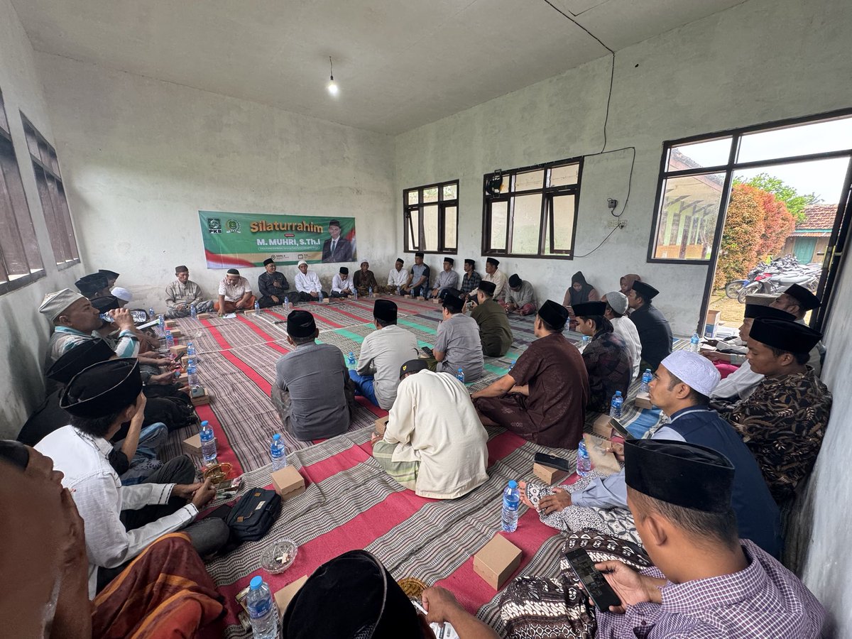 em_muhri tweet media