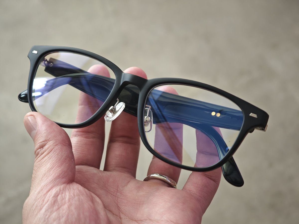 Paraph14's tweet image. 3COINSにオーディオグラスが売ってたから買ってみた。見た目は悪くないが、さすがに音は悪い。
でもなによりスリコで買えるってのが凄い笑