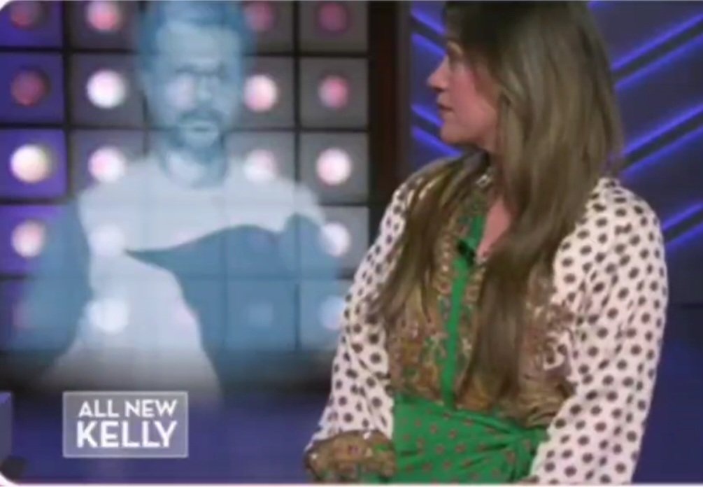 AmyElden's tweet image. ... ⭐️🌟⭐️🌟⭐️🌟⭐️🌟⭐️🌟

Mother Kel I Told Ya Not To Look !! 🤣🤣

#KC #KellyClarkson #kelly #queen #queenkelly #TKCS #S7 #mother #mymother #motherKC #queenKC #mylife #myworld 

@KellyClarksonTV @kellyclarkson