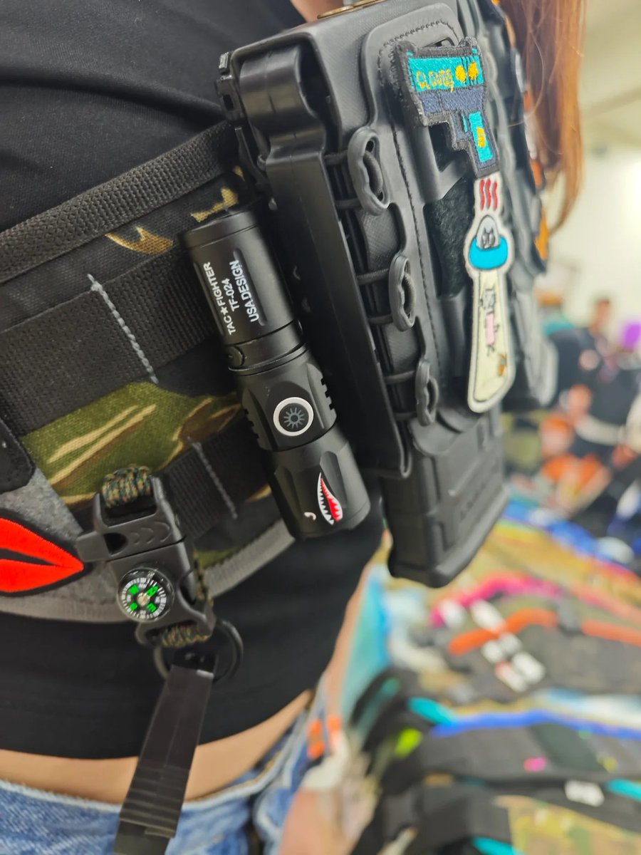 hinataストアの中の人達 tweet media