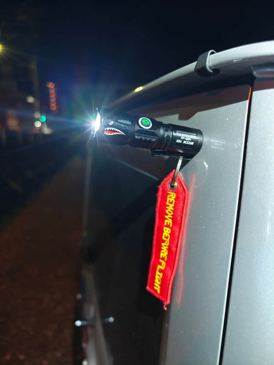 hinataストアの中の人達 tweet media