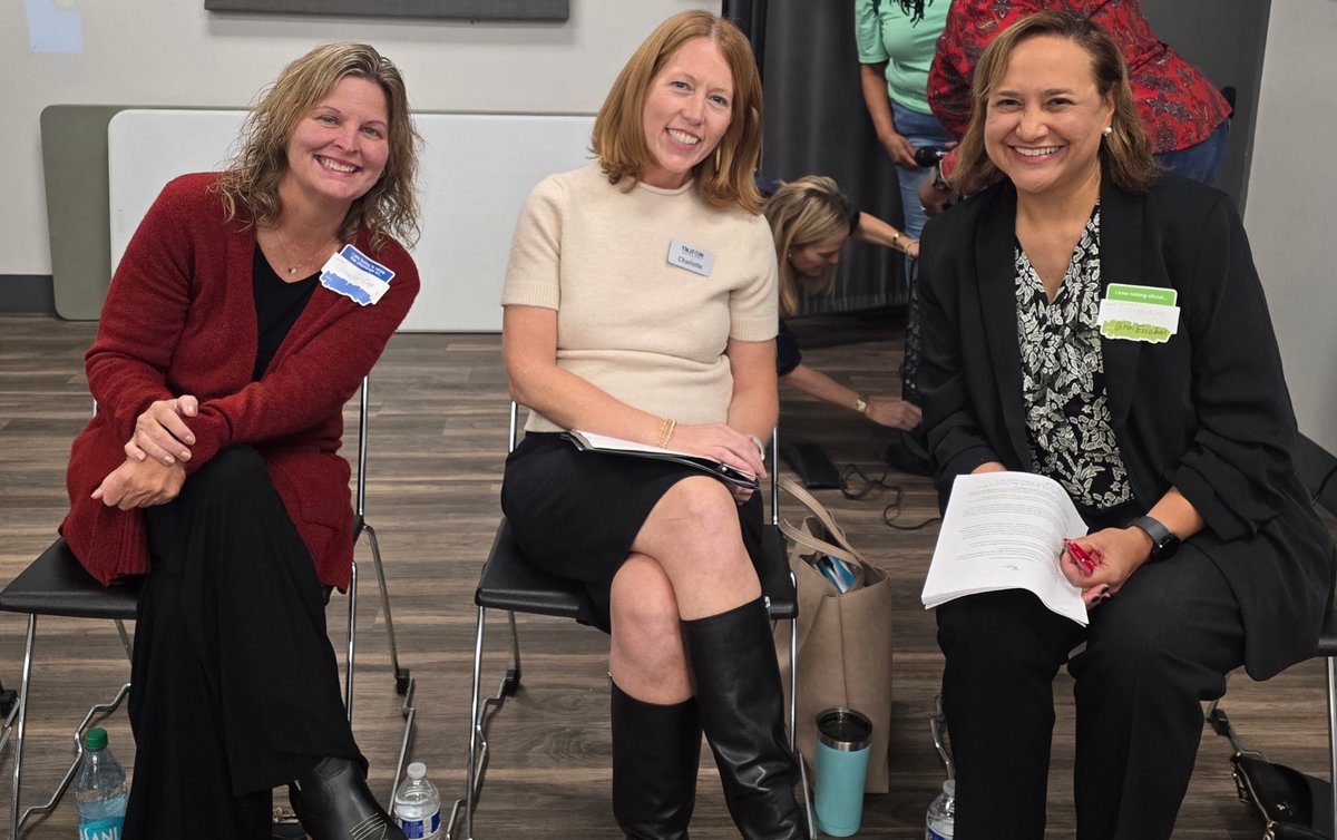 escobarforjudge's tweet image. On Saturday I was happy to present at the CASA Summit regarding the intersection of human trafficking and juveniles in DCS custody.  It was a great discussion with the wonderful CASA Volunteers.  Grateful for the invitation.