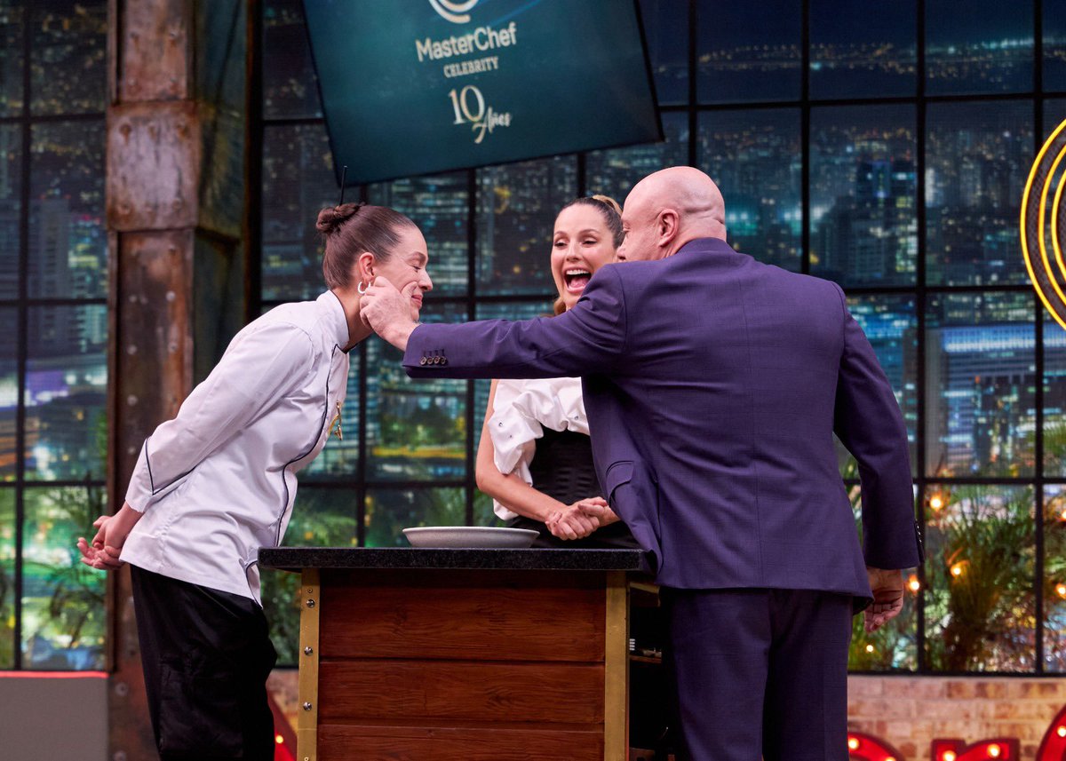 Michelle Rouillard recibió cachete de Jorge Rausch y pasó al top 5 en #MasterChefCelebrityColombia 🏆🏅