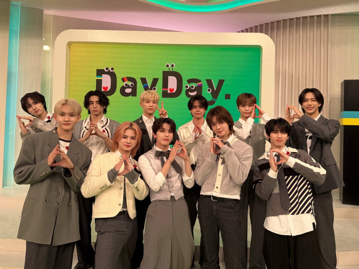 [📸] 251118
日本テレビ
「#DayDay.」

曜日メンバー #許豊凡 🧸
そして #INI で #DottiDotti 👀 に生出演！
'Present' を披露させていただきました❄️

ありがとうございました！

'Present' Now On Streaming
🎁lnk.to/INI_Present

<a href="/ntv_DayDay/">DayDay.【日テレ公式】</a>
#INI_THE_WINTER_MAGIC 
#INI_Present