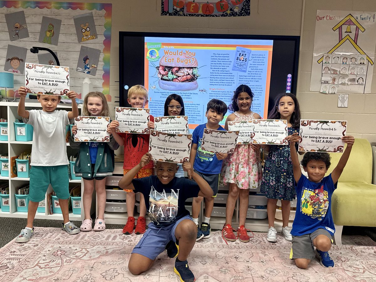 clwesson's tweet photo. Persuasive text in 2nd grade is no joke! My students talked themselves (and me) into eating BBQ flavored crickets today. The lesson was truly snack-tacular 🦗😂 @HumbleISD_HHE https://t.co/KGnaRLY4BF