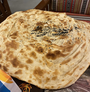 PeteWriting's tweet image. #Writer #Poetry #WritingCommmunity #Scribblings

Today&apos;s clickety clicks😉

2. Shorty. Poetry

All about those giant kuboos you get on the Souq Wakra. #Kuboos #AlWakra #TimeRako 

pedrorockwriter.blogspot.com/2025/10/shorty…