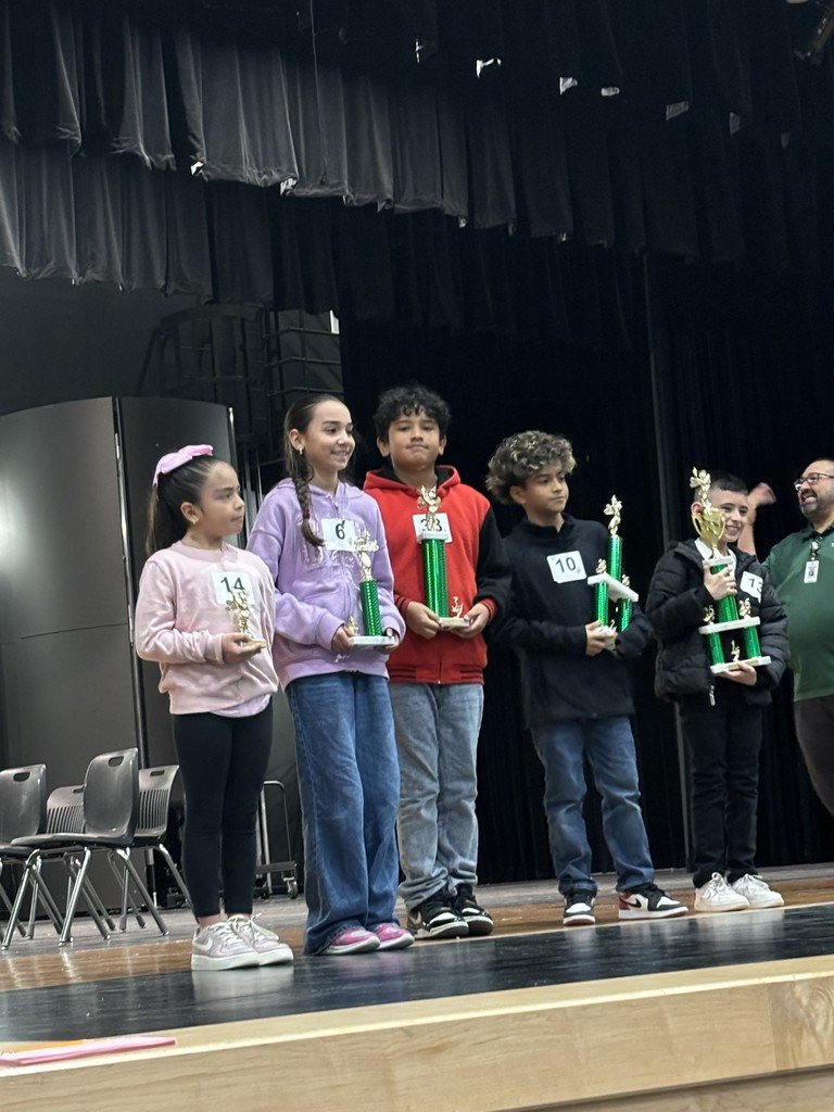 Our SWE super spellers rocked the Spanish District Spelling Bee today!
✨ Great job, Allison Zuniga &amp; Angel Ovalle
🏆 And an EXTRA loud cheer for Liam Molina—3rd place!

You made us proud! ¡Felicidades! 🎉📚🐝