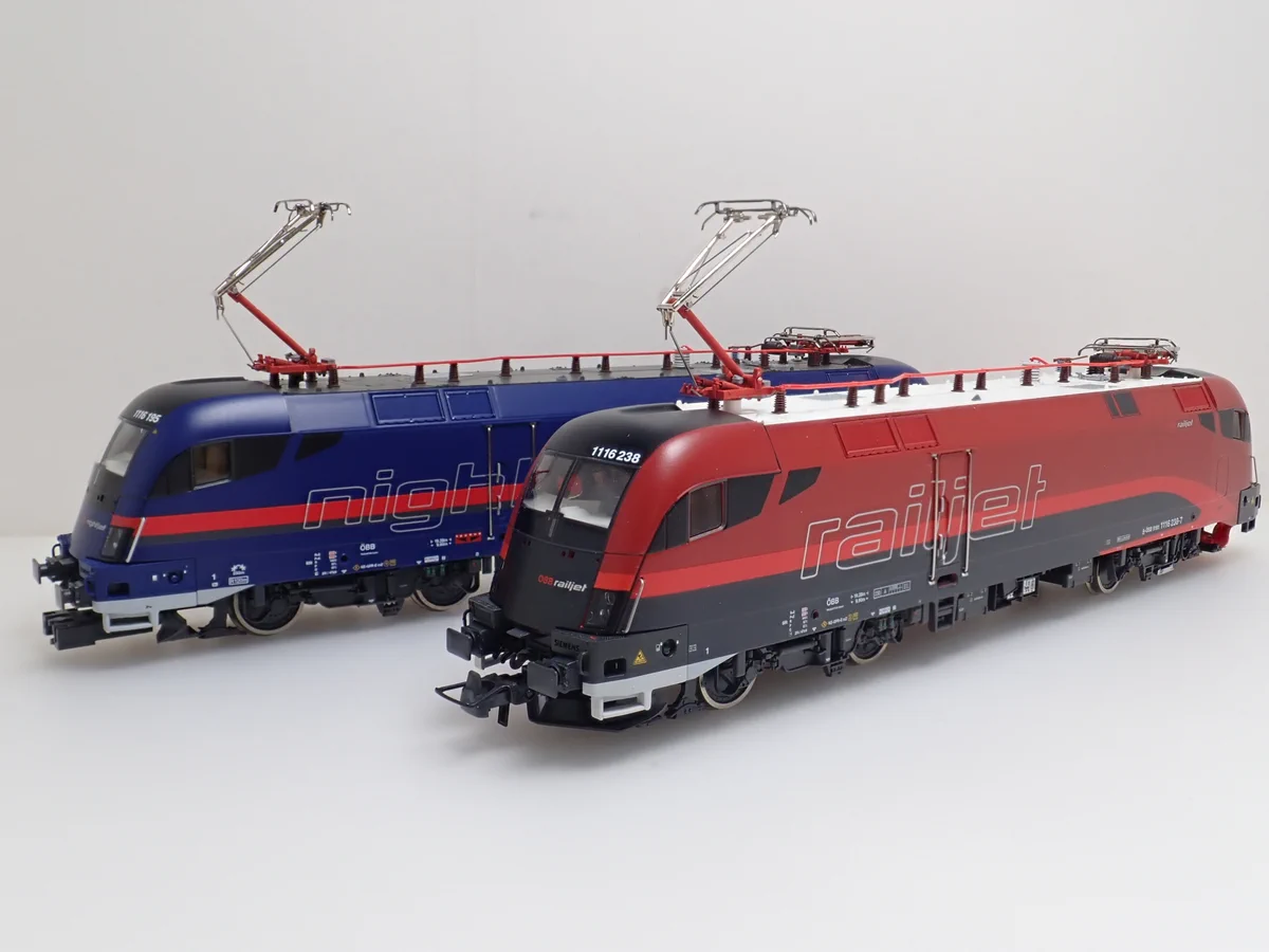 ROCO OBB 1116 008-2 電気機関車 63681 Models IMON 【鉄道模型】公式 on X: 