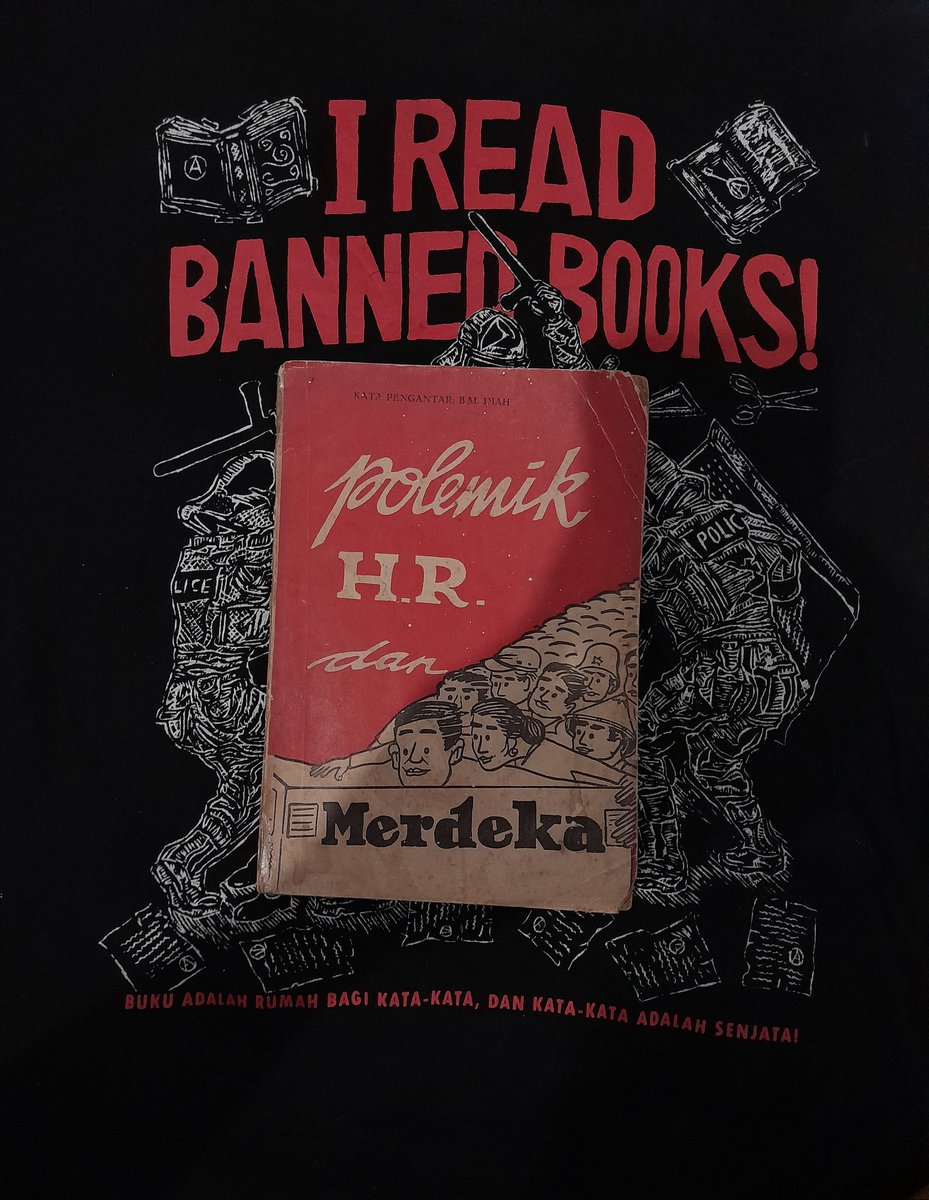 DelSatrio's tweet photo. [RARE BOOK]
Karena ada kebutuhan mendesak terpaksa harus ngelepas 3 buku langka koleksi pribadi.
Monggo barangkali berminat 3 buku tsb:
1. Polemik H.R. dan Merdeka
2. Tentang Pemilihan Umum 
3. Polemik Merdeka - Harian Rakjat
Take all 500k. Via shopee nambah 50k nggih. Minat DM https://t.co/jJhjHV4P9b