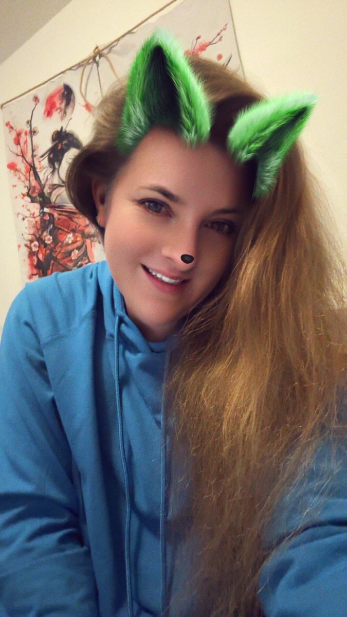 Vixen_SlimRoyal's tweet image. Bout that time to head out 
But first some Snapchat fun pics 
#Work #SnapChat #SelfieFun #Ready #Appointments #TimeOff #Healing