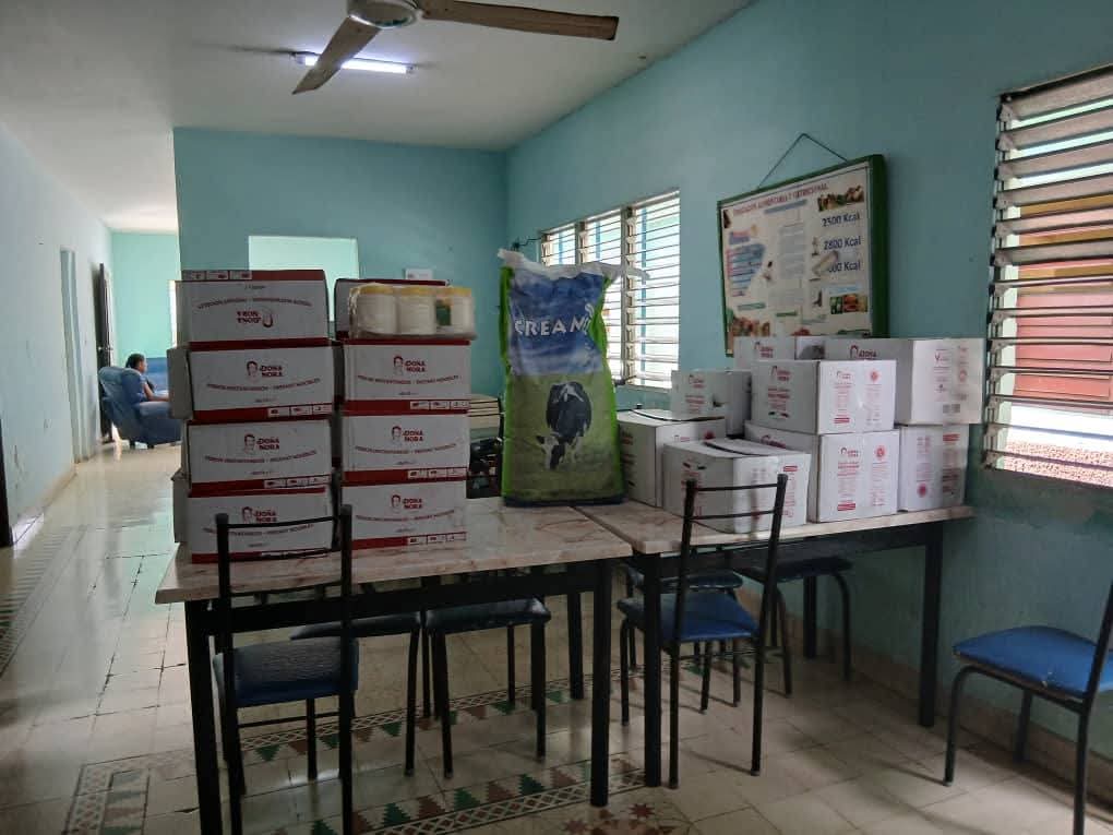 #Contramaestre:
#ActoresEconómicos  dando muestras  solidarias a afectados por el #HuracánMelissa. Mipyme "La Esperanza ", presente en centros de la salud pública de este territorio 
#ManosSolidarias 
#SiSePuede 
#SantiagoDeCuba