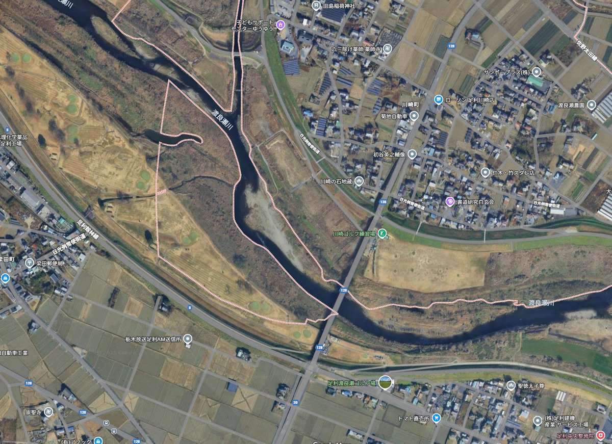 tatebayashi's tweet image. 足利市の熊出没情報
川崎橋付近、渡良瀬川右岸
館林側ですね。栃木放送のアンテナ近く。
&amp;gt;&amp;gt;令和7年11月18日午前7時35分ごろ
足利市川崎町地内(川崎橋付近の渡良瀬川右岸側河川敷）において、ツキノワグマと思われる目撃がありました。
city.ashikaga.tochigi.jp/industory/0000…