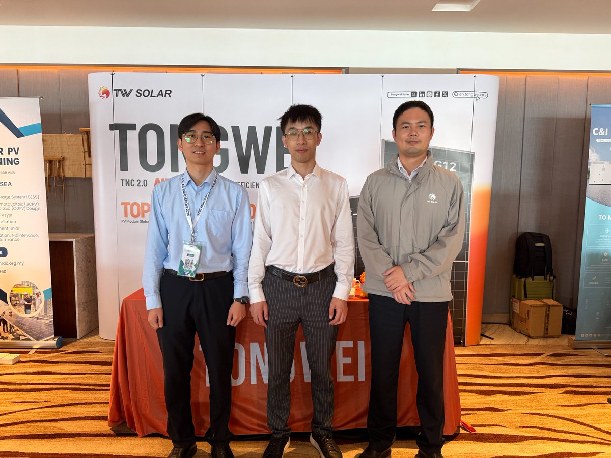 Tongwei_Solar's tweet image. 🇲🇾⚡ Tongwei Solar brought the Malaysia roadshow to Sabah, engaging partners on G12/G12R solutions.
Our TNC 2.0 drew strong interest for its solid performance and rooftop suitability.
#TongweiSolar #Malaysia #G12R