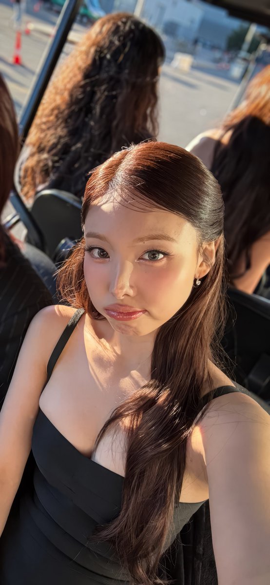 pogzilla tweet media