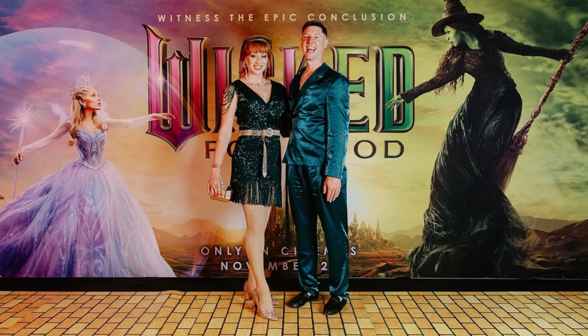 Drag_Crave's tweet photo. Kita Mean, Rita Menu, Anita Wigl’it, Vester Faaofo, Cody Richardson &amp; Miss Geena stun for the "Wicked: For Good" film premiere in Auckland, New Zealand. In theaters November 21. https://t.co/j6jOr0wROX
