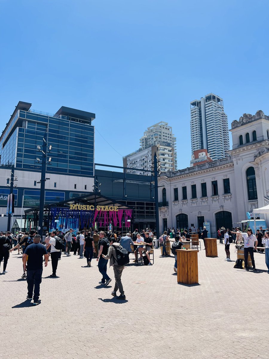 thepurposeweb3's tweet image. @EFDevcon Day 1: love &amp;amp; inspiration

Caught a wave of inspiration straight from @VitalikButerin
He radiates real values for humanity&apos;s future someone who actually builds the world he dreams of 🫶

and this nerd fun energy so pure and delightful- I love it❣️

Day 2: I&apos;m here to…