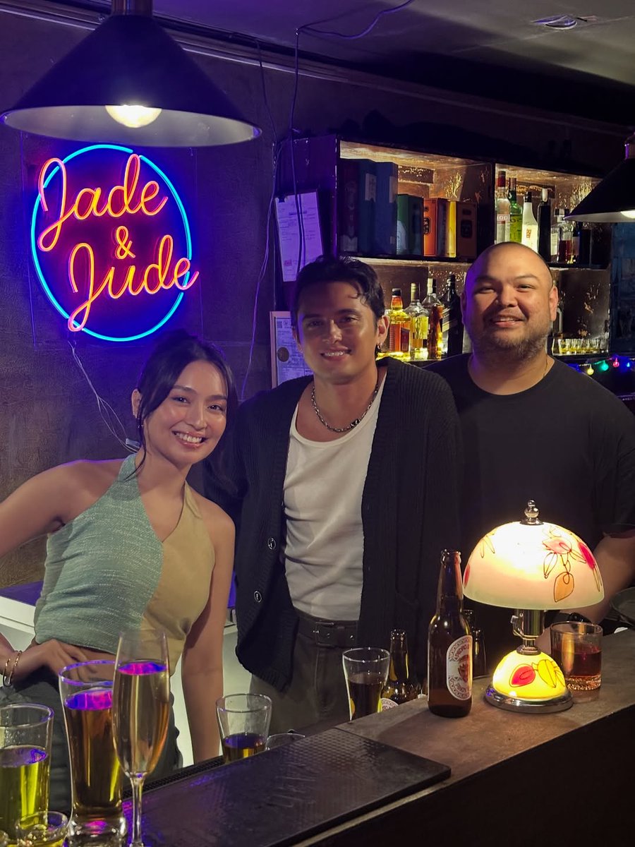 latest_chika's tweet image. DAY ONE WITH #KATHREID 😍🎬

#KathrynBernardo and #JamesReid have officially kicked off filming for their first-ever TV series together, “Someone, Someday,” as seen in BTS photos shared by ABS-CBN.

📸abscbn/Instagram

RELATED: tinyurl.com/54j9mz6r