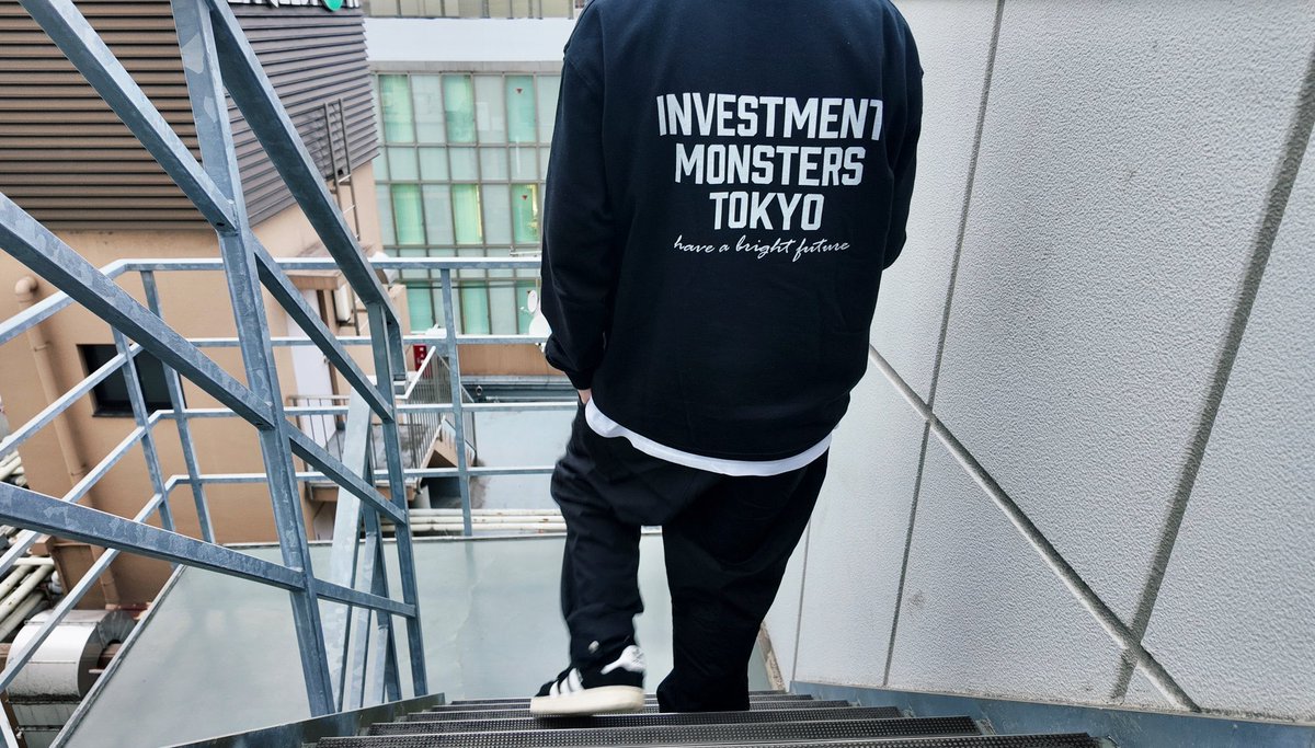 norionow's tweet photo. 「 怪獣トレ★プレゼント企画 」

弊社が推進する、
INVESTMENT MONSTERS TOKYO

コンセプトは不動産投資、株式、リート、金融、暗号通貨、為替、等々、「投資をもっと身近なものにしようプロジェクト」

その投資怪獣のトレーナー【Newバージョン】を今シーズンもプレゼントします。

この投稿に応募の旨をコメントくれた人、抽選5名さまにINVESTMENT MONSTERS TOKYOの黒トレーナー差し上げます。

本気で欲しい人の熱い「いいね、リツイート」&「コメント」待っていますね！

※ サイズは当選者にDMにてお聞きします。
　今回も色は3色で黒、白、グレー

【応募期限2025 11/28迄】