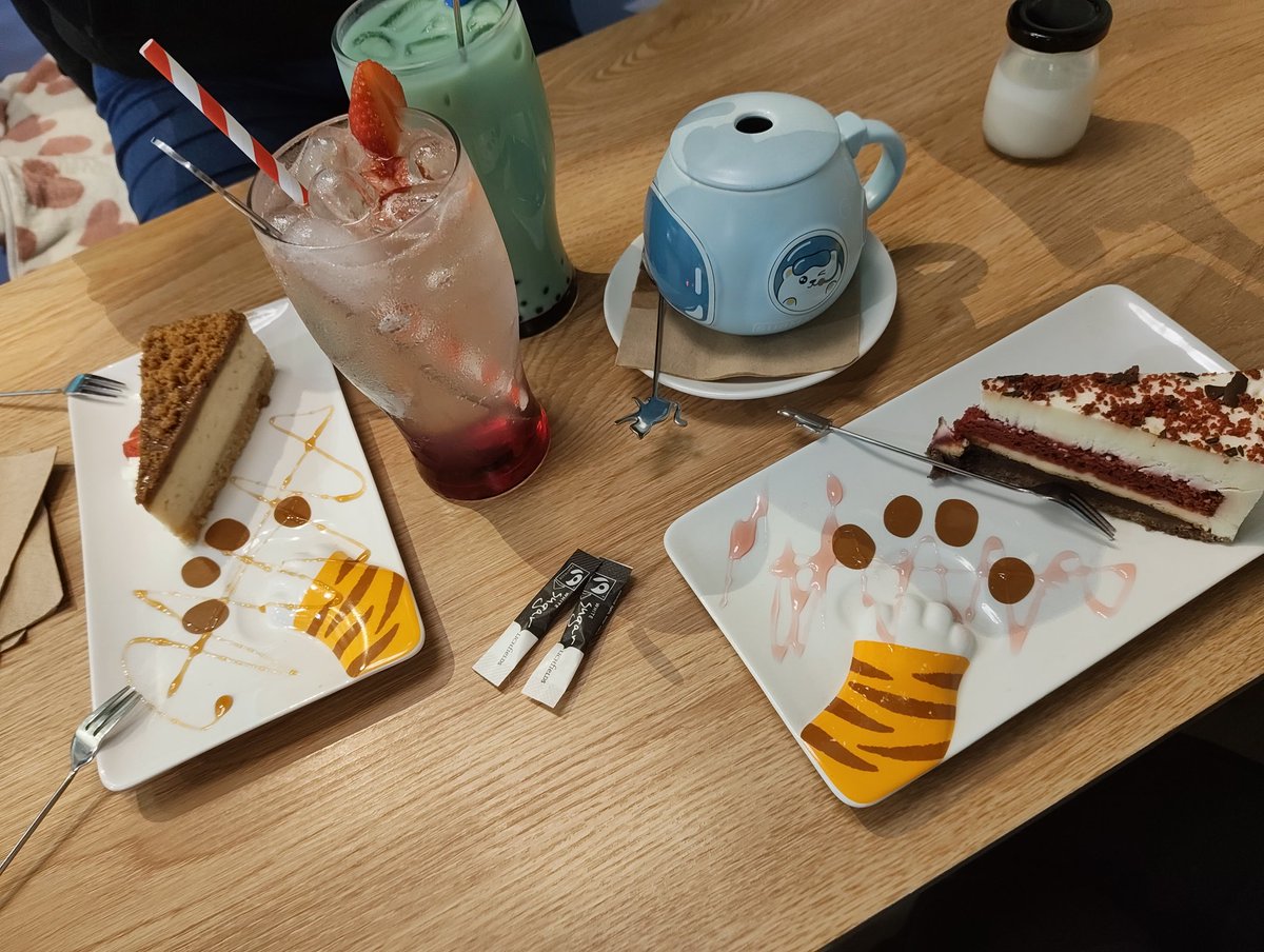 Lillykyu tweet media