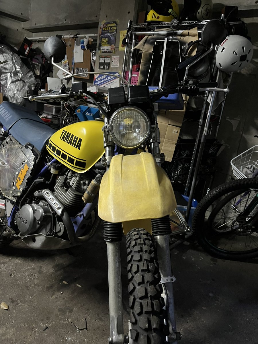 uncle_restore's tweet photo. dtライト換装ちょっとvmx味が増したかな？

 #ClassicMotorcycles https://t.co/RUP9wqUqa7