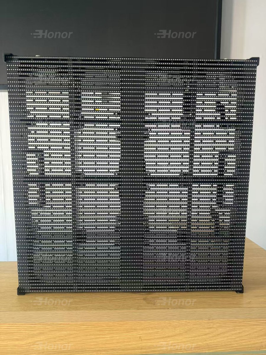 Joycehonorled's tweet image. Transparent Led screen P3.91-7.82
Size: 500*500mm
- Novastar System
- High transparency rate
- Lightweight design
👉Whatsapp +8613978333989

#transparentledscreen #transparentled #transparentscreen #ledthailand #ledscreenthailand #leddisplay #ledscreen #ledwall #ledvision