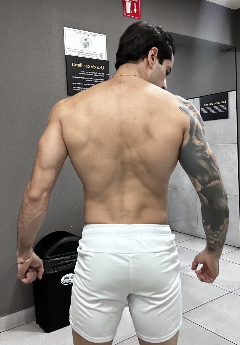 gio_mcra's tweet photo. RT si quieres más contenido aquí 😌🔥 https://t.co/UAUQFe0osT