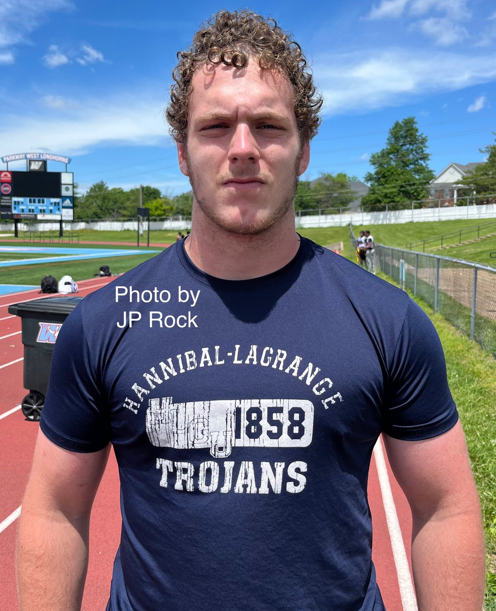 JPRockMO's tweet photo. Toledo is the first D1 offer for Eureka (MO) 2027 6’3” 250 DL prospect Noah McCollum:@NoahMcCollum56 @ToledoFB https://t.co/SePHQOPmRE