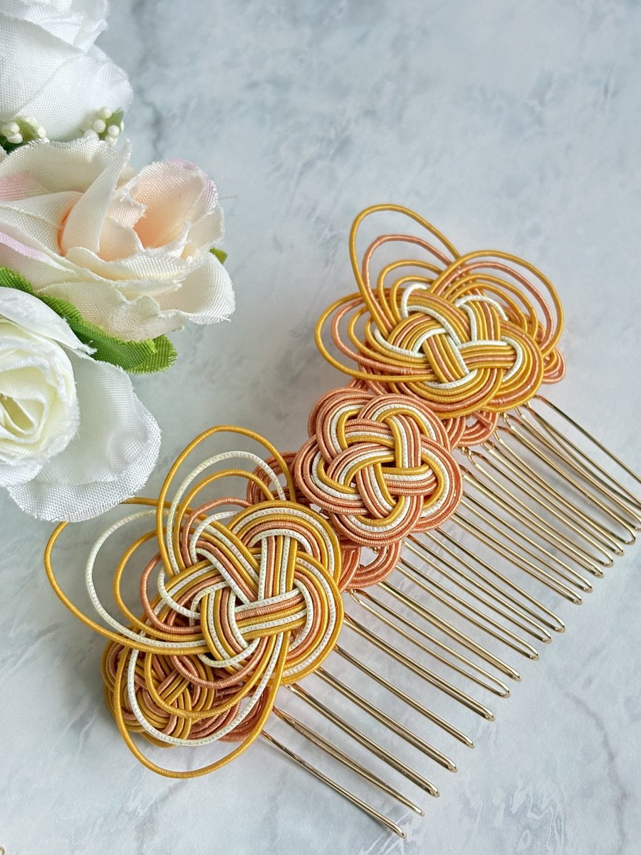 シェア企画展参加します！！

ソウタシエ修行中の水引アクセサリー作家です！
年明けすぐの1月25日、東京浜松町で開催されるTOKYOハンドメイド祭に出展予定です！

✨✨𝑻𝒉𝒂𝒏𝒌 𝒚𝒐𝒖✨✨<a href="/Lupopo_cafe/">*LUPOPO cafe&gallery* 三軒茶屋の糖質オフのケーキ専門カフェとハンドメイドのお店</a>