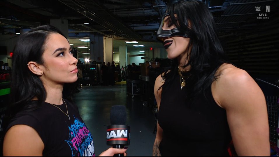 femalelroom's tweet image. RHEA RIPLEY NEEDS TO CHAT WITH AJ LEE 👀 WAR GAMES?!?! #WWERAW