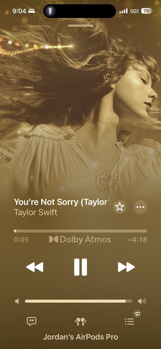 swifties118's tweet image. Just randomly remembered it’s been nearly a year since I heard this song and while it’s not the first song I’ve ever heard and appreciated by Taylor it is the one that I credit with truly making me love her music 💛