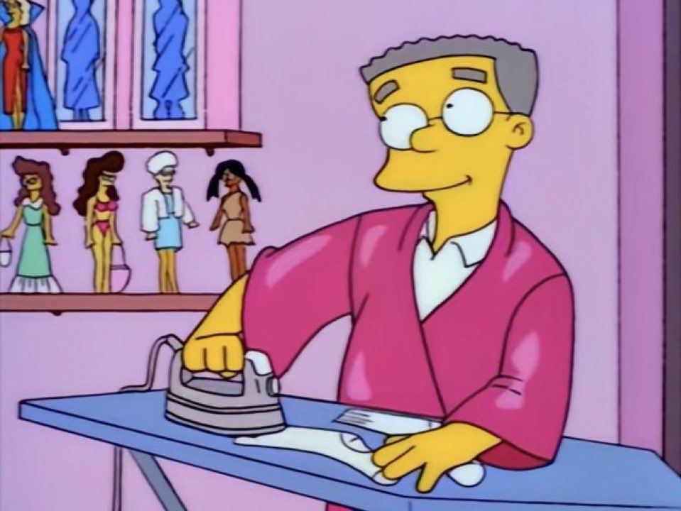 zephyrinsky's tweet image. eu fazendo um bolo às 23:30 de uma segunda-feira