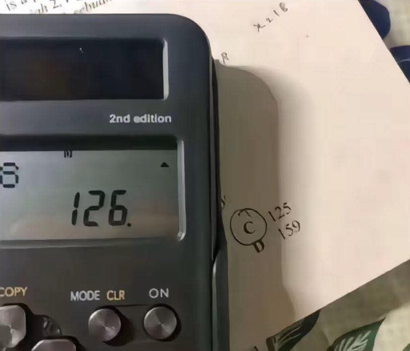 graciell__'s tweet image. nobody:

me during math exams: