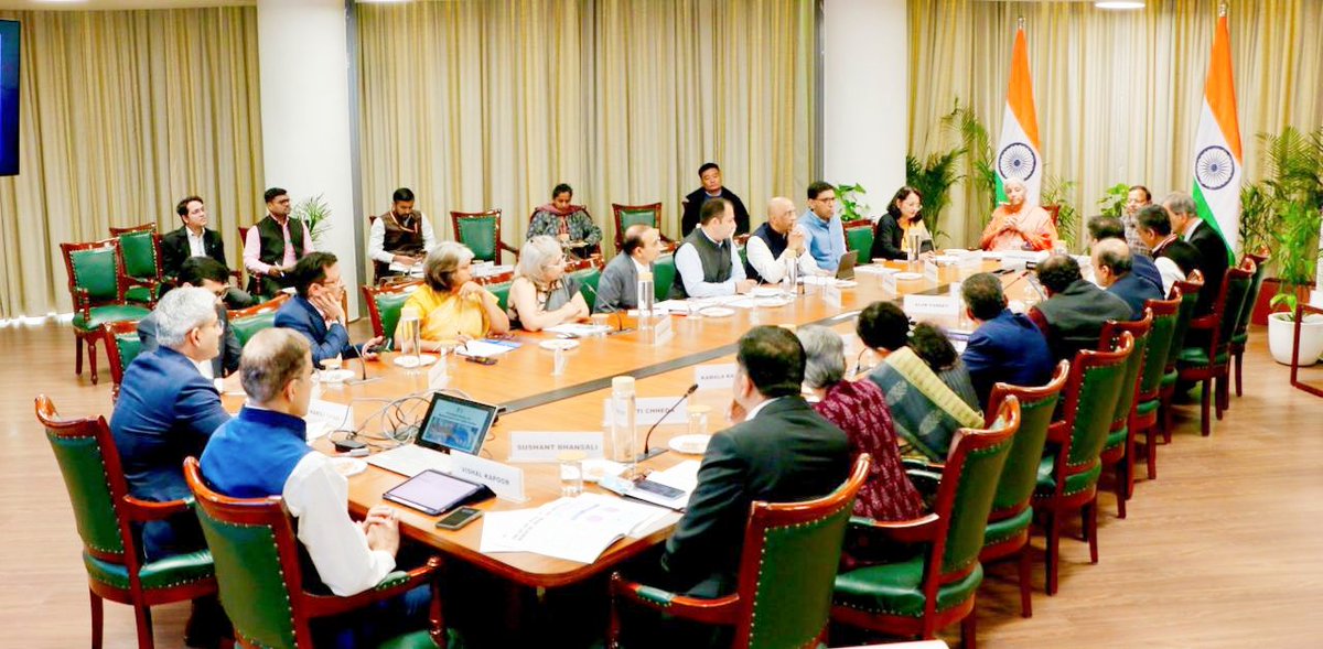 mppchaudhary's tweet image. आज #नई_दिल्ली में माननीय केंद्रीय वित्त एवं कॉर्पोरेट कार्य मंत्री श्रीमती निर्मला सीतारमण जी की अध्यक्षता में पूंजी बाजार के प्रतिनिधि मंडल के साथ बजट पूर्व बैठक में सहभागिता की।

इस दौरान पूंजी बाजार से संबंधित नीतिगत सुधारों पर सार्थक चर्चा हुई, जिसका प्रभाव आगामी बजट में…