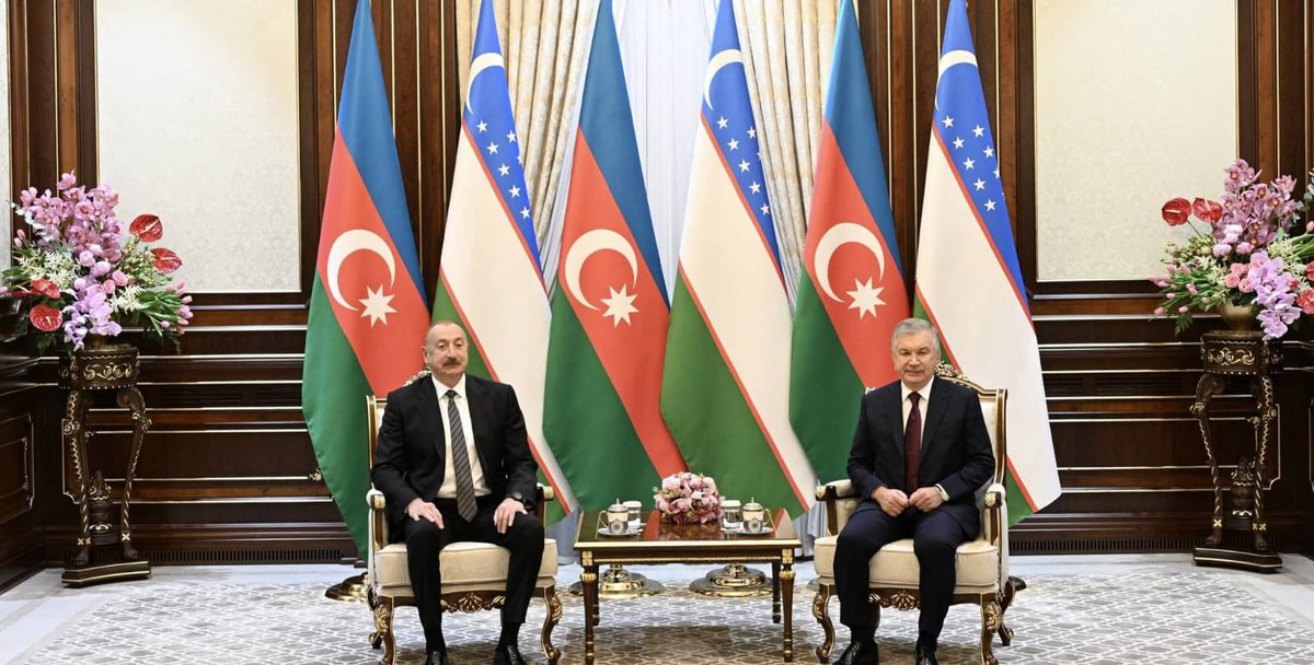 Azərbaycan-Özbəkistan strateji tərəfdaşlığı və regional əməkdaşlığının yeni mərhələsi

Azərbaycan ilə Mərkəzi Asiya dövlətləri arasında əlaqələr yeni inkişaf mərhələsinə qədəm qoyub.