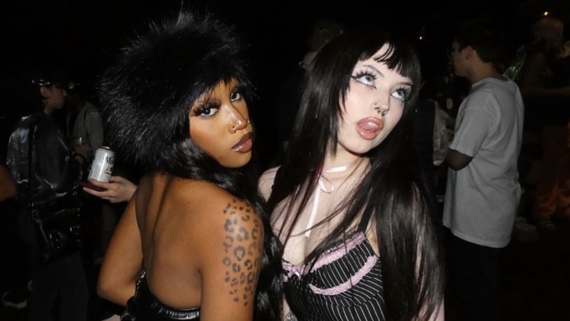 corpseveil's tweet image. dia da minha metade. eu te amo por toda a vida e depois dela também. eu e você pra todo o sempre! 🖤