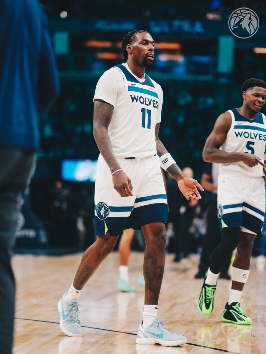 TWolvesLead's tweet image. NAZ REID TONIGHT

▪️ 22 POINTS
▪️ 9/14 
▪️ 3/6 3PT
▪️ 12 REBOUNDS
▪️ 2 ASSISTS
▪️ +18