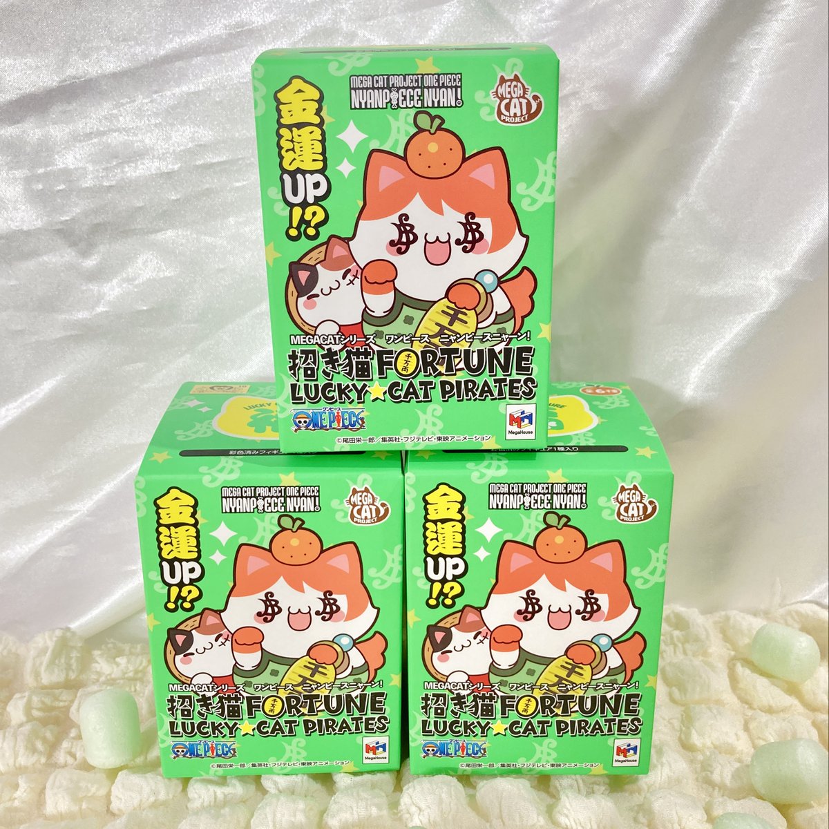 新品　MEGA CAT PROJECT ONE PIECE 招き猫FORTUNE Mega Cat Project ONE PIECE Nyan Fortune Lucky Cat Pirates Figure