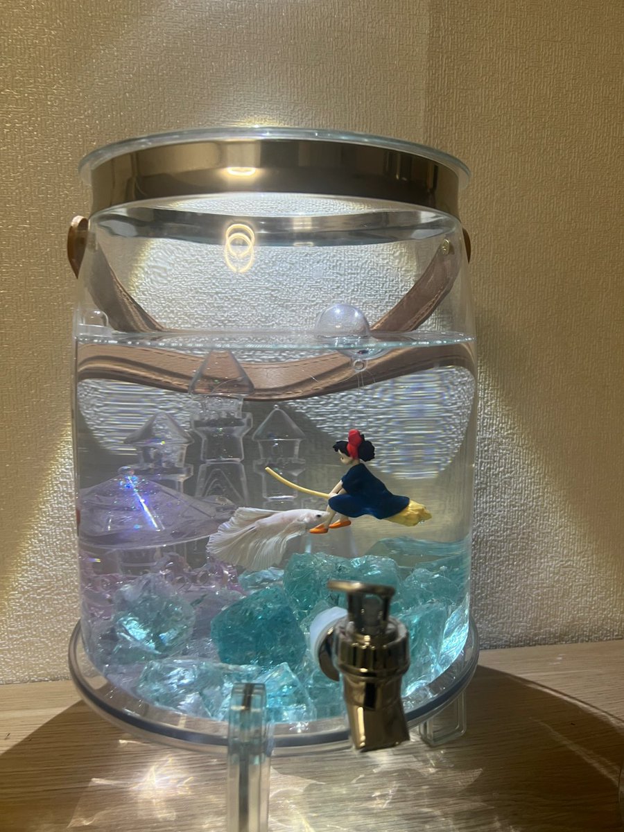 xepyodgwt's tweet image. まだ隠れている😊