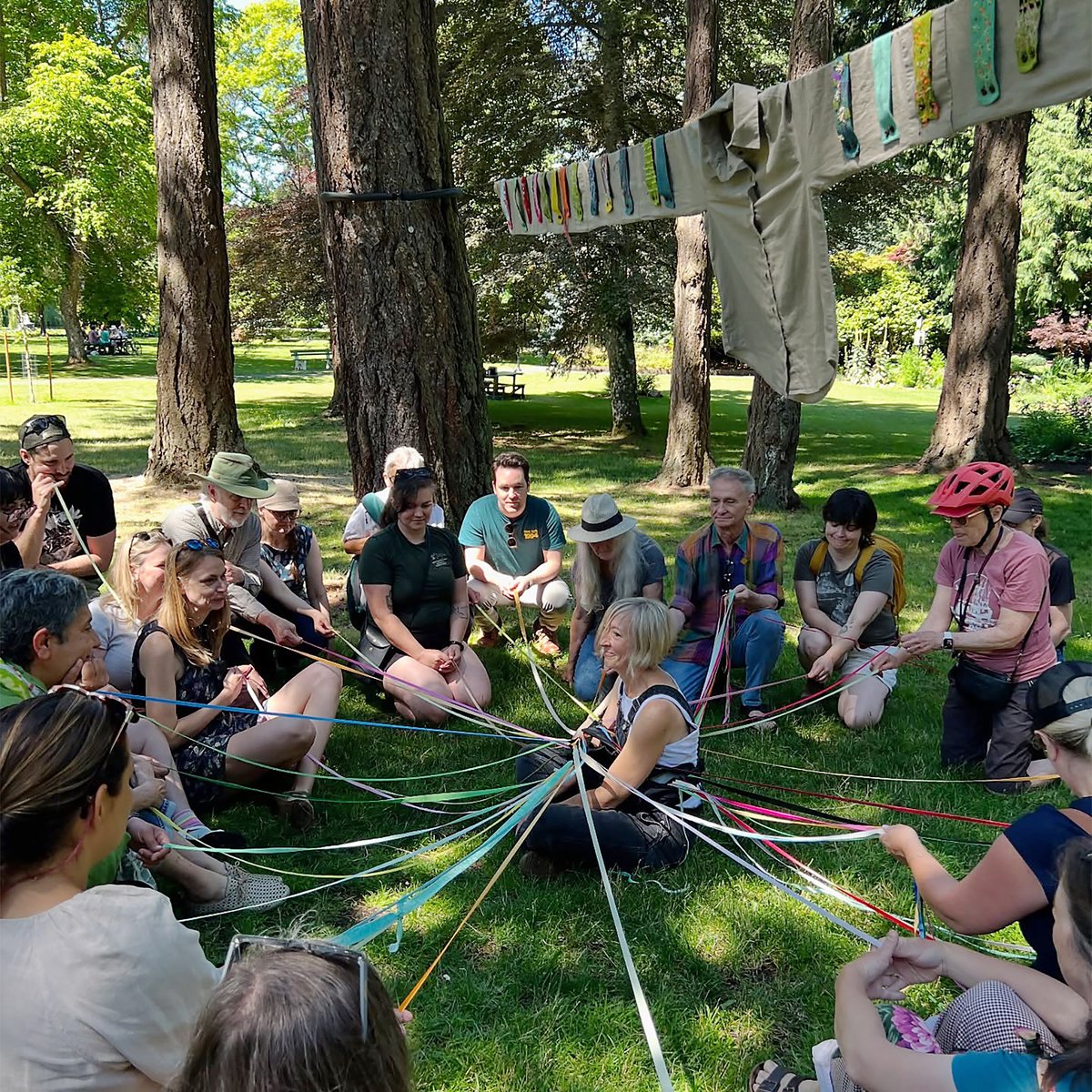 LEARN about The Body Listens, a community art project ​that focuses on listening and mending as acts of ecological solidarity and collective healing. 

engagewithnbs.ca/artist/connie-…

#collective #healing #ecology #community #art