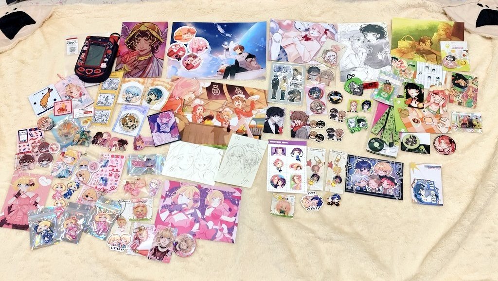 OTSUFUROOO #CF21 haul

walau dengan sekian banyak dramanya, in the end I did have lots of fun the past 2 days especially by meeting oomfs and getting to see so many amazing artists this year too