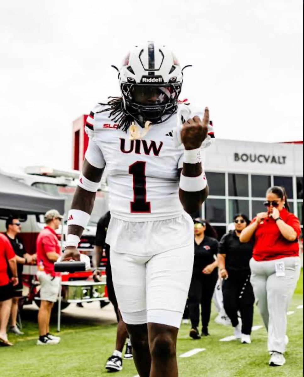 #AGTG Blessed to receive an ⭕️ffer from University of Incarnate Word!! <a href="/Kennyhill13/">Kenny Hill Jr7⃣</a> <a href="/SMOKETIMUSPRIME/">COACH K. DAVIS (SMOKE)</a> <a href="/coach_traylor/">Coach Traylor</a> <a href="/SOCGoldenBearFB/">SOC Football</a>