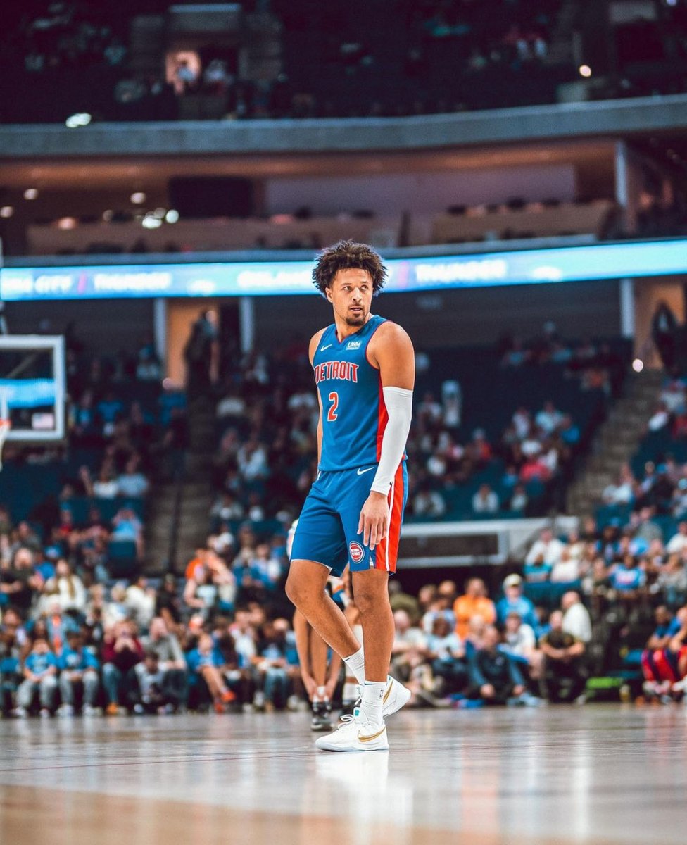 HalfCourtSpidey's tweet image. The Pistons are going to be the most impressive team to watch this season. They have potential to go far in the playoffs. 

1st in Eastern Conference 
2nd in DEF RTG
10 game win streak

Cade Cunningham: 
27.5 PPG - 9.9 AST

Jalen Duran:
19.4 PPG 12.0 REB 1.2 blocks 

Top 10 Duo?