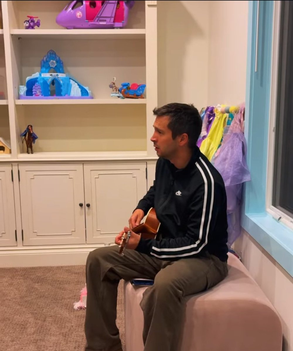 sokeepned's tweet image. me tengo que morir nos tenemos que morir todos