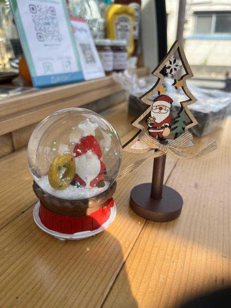 kitchencar_acos's tweet image. 本日もOPENしてます！
12:00〜15:00
お待ちしております🌭

#acos #アコズ #ホットドッグ #キッチンカー #三宅島 #伊豆諸島 #東京